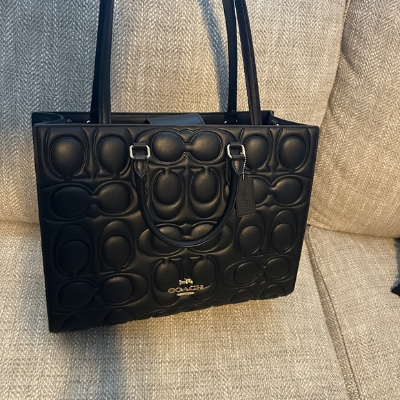 Maggie Tote Bag In Signature Leather - Picture 6 of 7